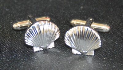 St Thomas of Acon Shell Cufflinks - Silver - Click Image to Close